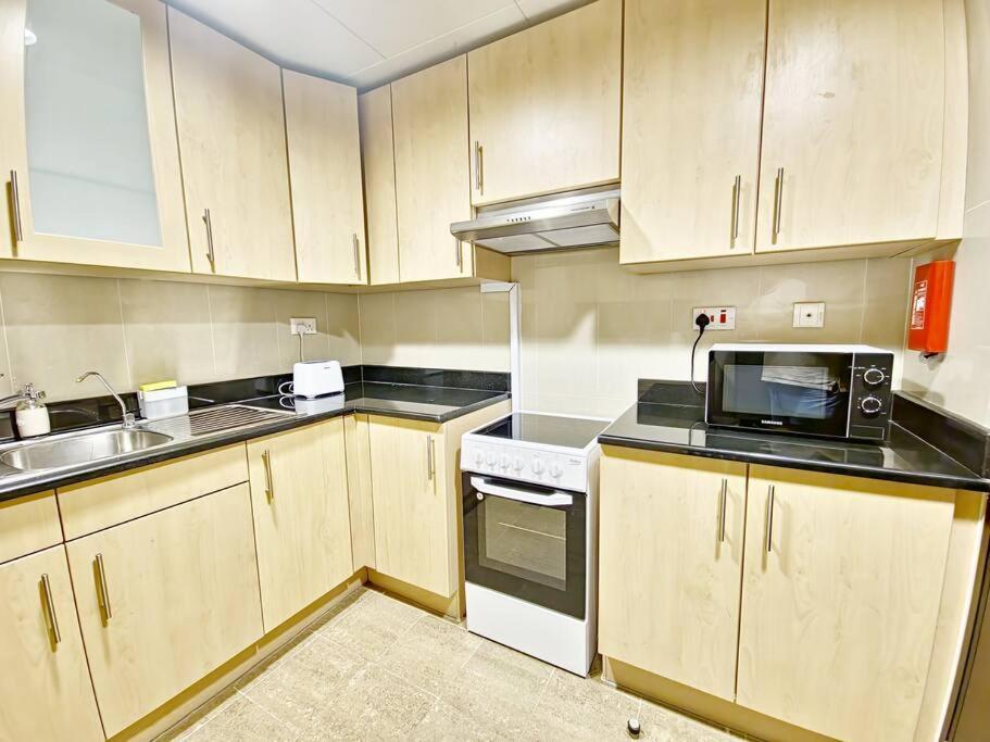 Harf5110-luxury 1br W Pool & Gym